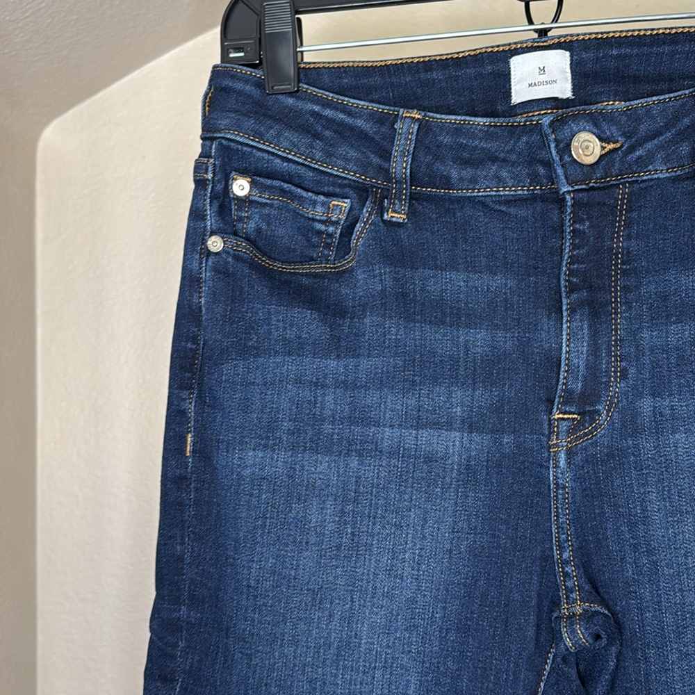 Madison Astor midrise skinny ankle jeans with frayed-hem, size 8/29, dark blue - Picture 3 of 16